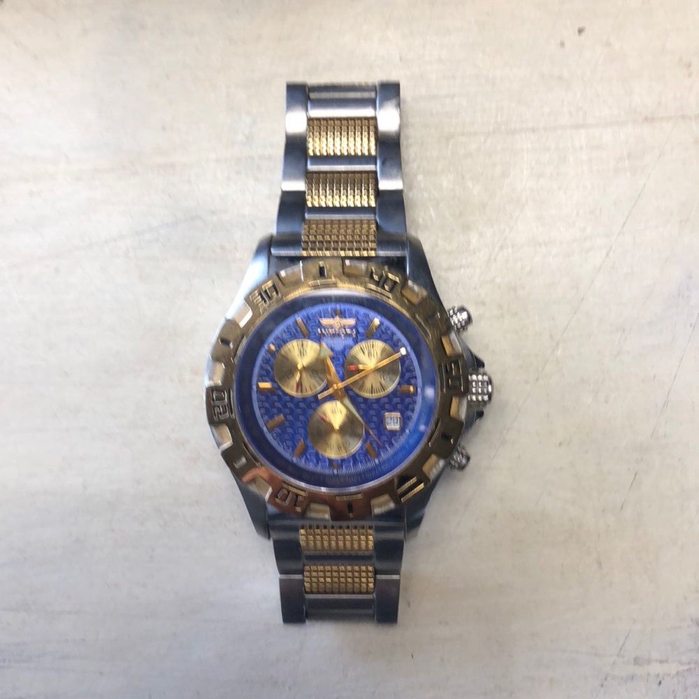 Invicta Men’s Watch - Picture 2 of 2